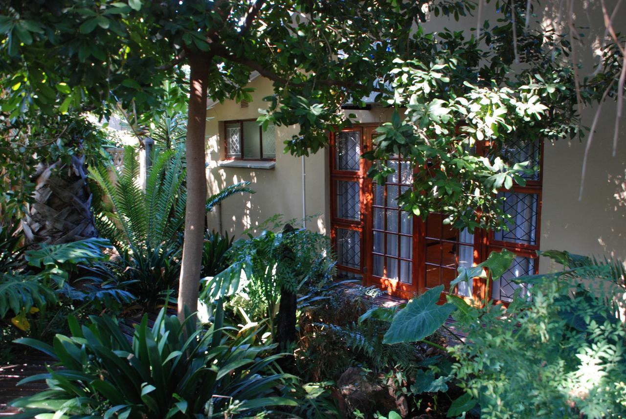 86 On Langenhoven Bed & Breakfast Oudtshoorn Exterior photo