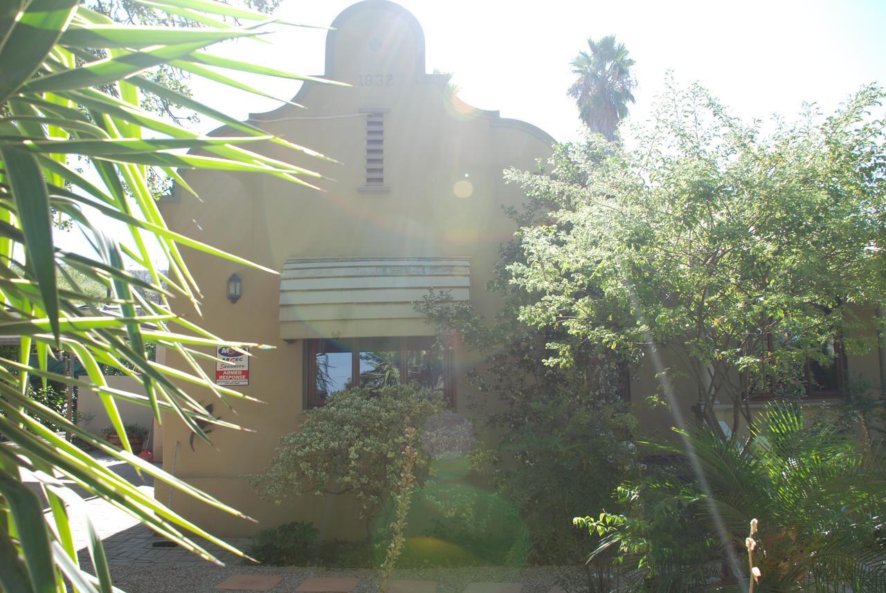 86 On Langenhoven Bed & Breakfast Oudtshoorn Exterior photo